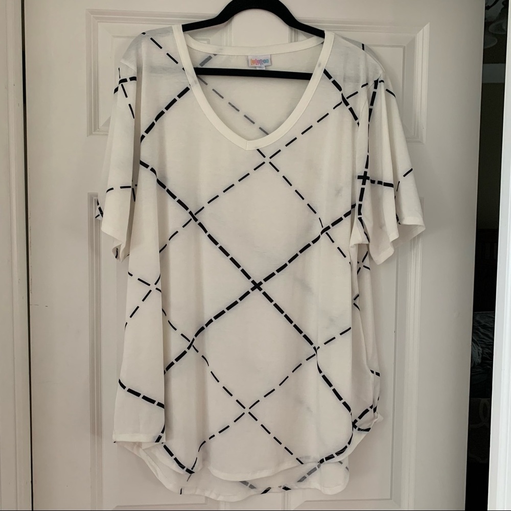LuLaRoe Iris Tee